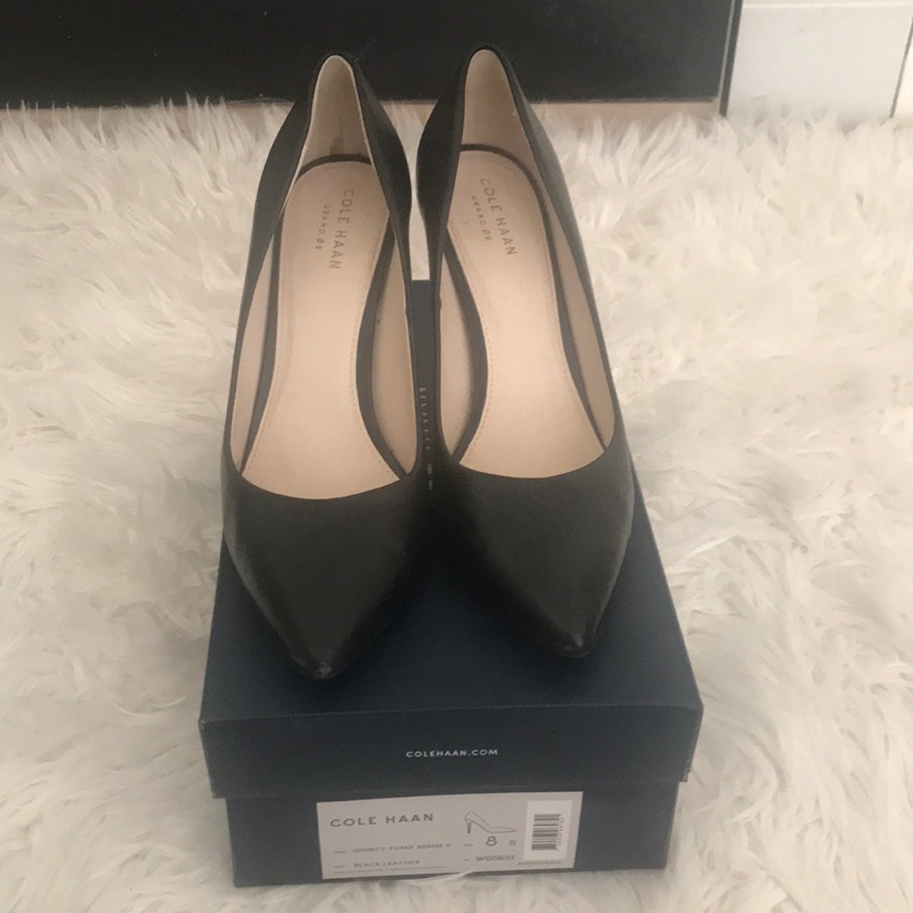 Beautiful Cole Haan black leather heels size 8B